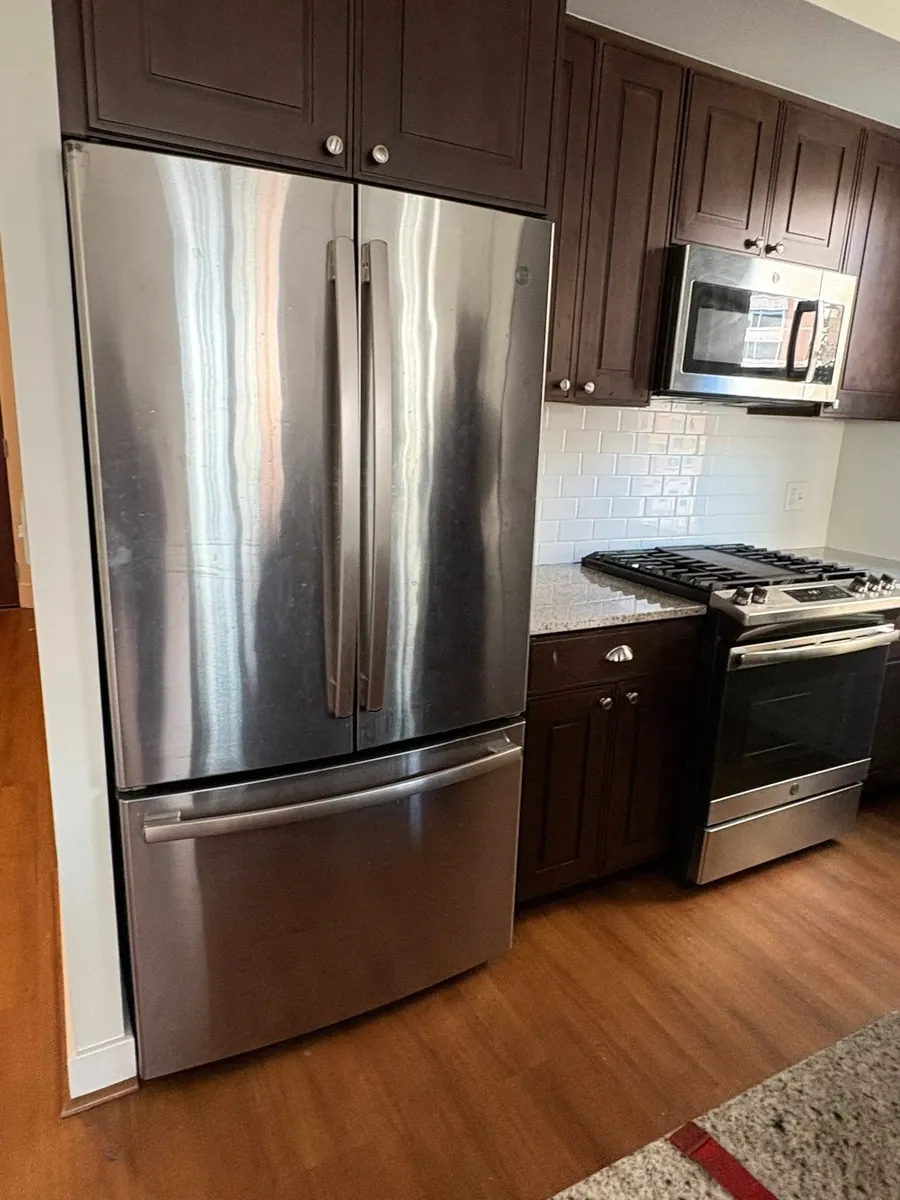 Professional fridge repair service in Hinsdale Illinois