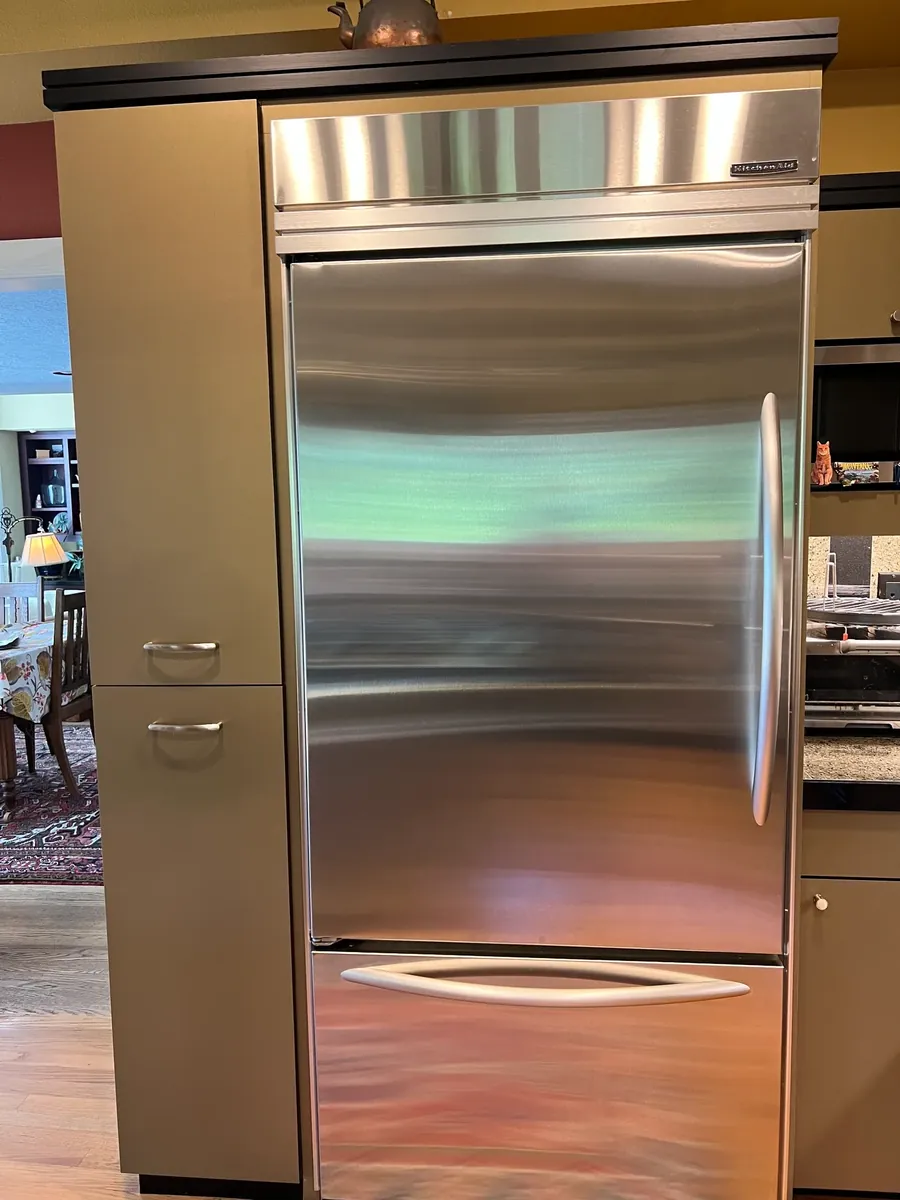 Blue Jay Appliance refrigerator technician in Aurora IL